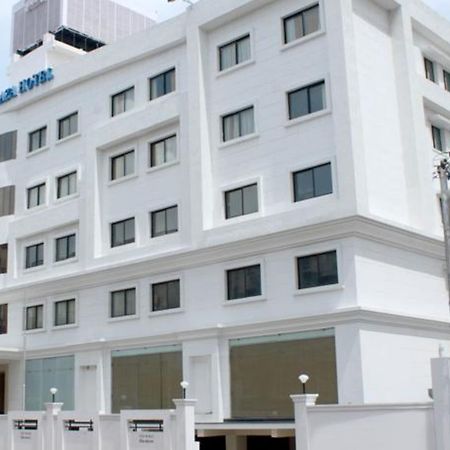 Hampshire Plaza Hotel Hyderabad Eksteriør billede