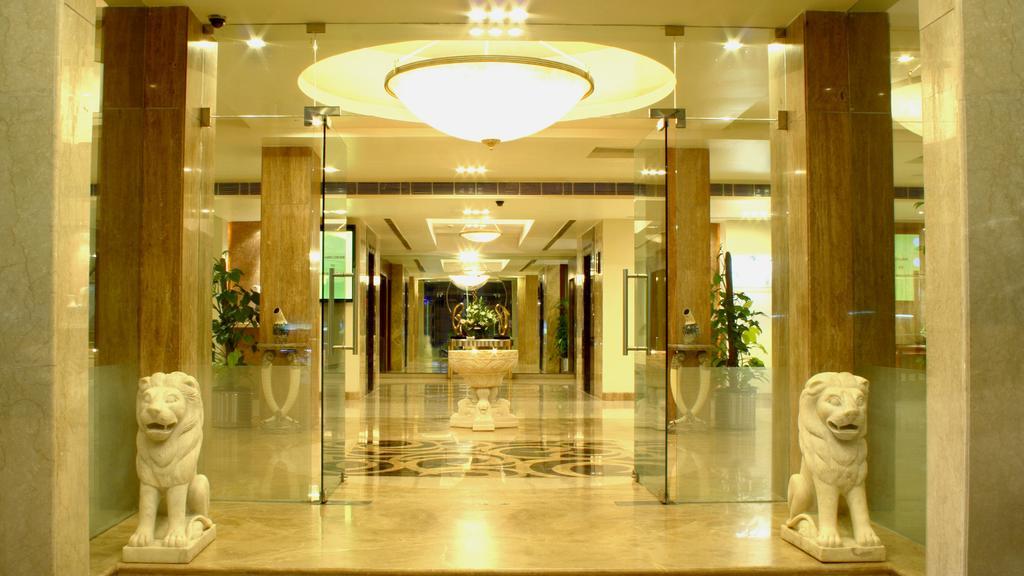 Hampshire Plaza Hotel Hyderabad Eksteriør billede