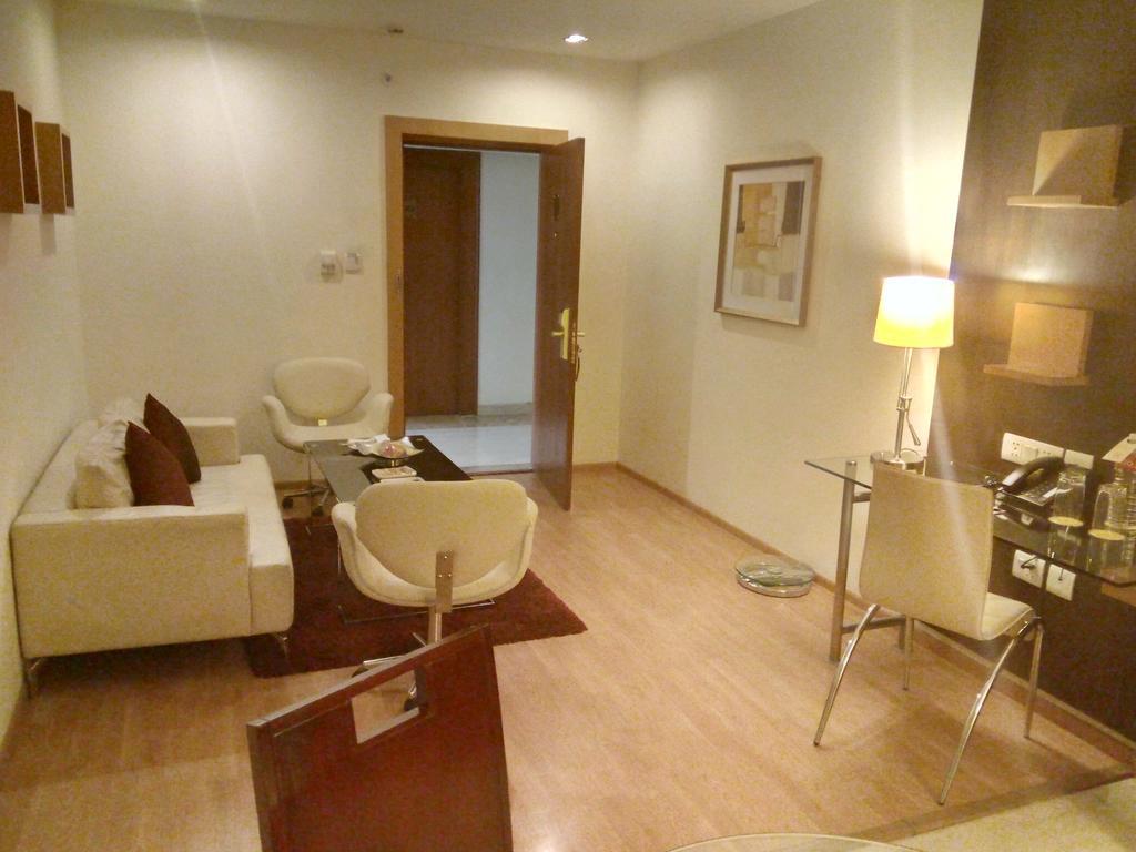 Hampshire Plaza Hotel Hyderabad Eksteriør billede
