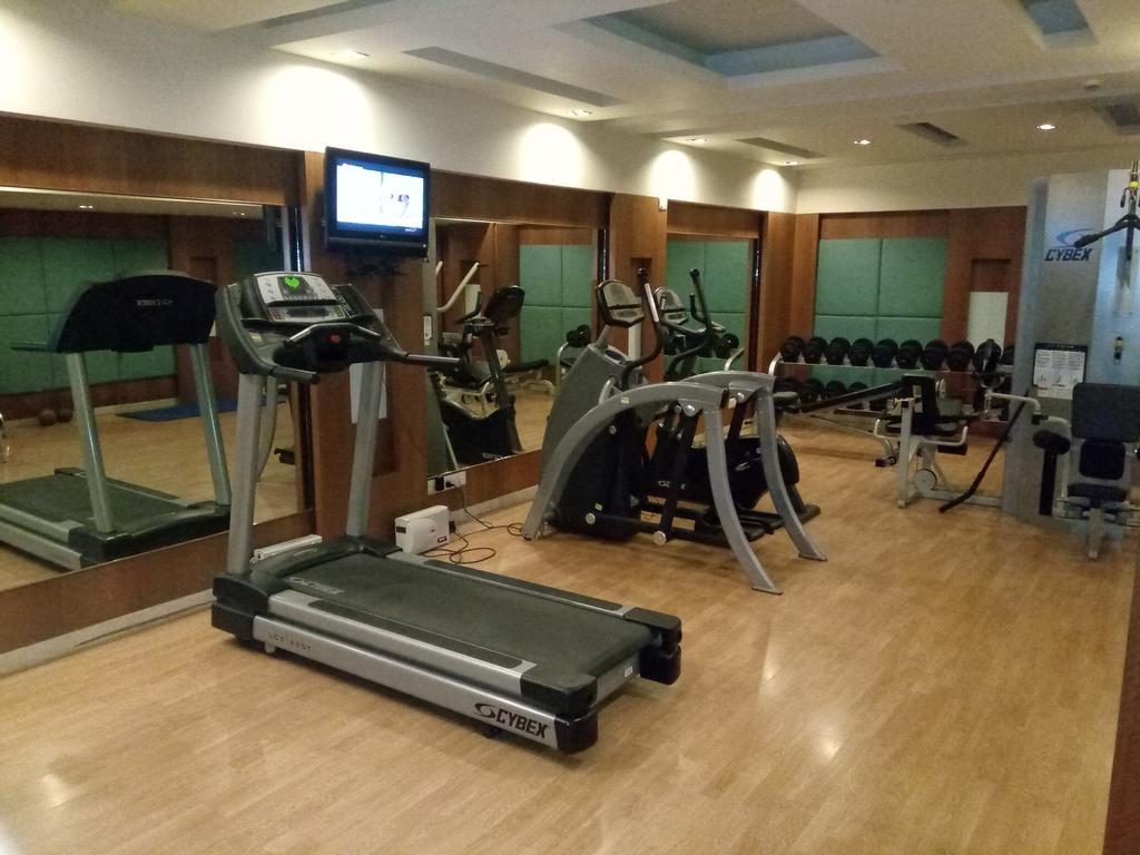 Hampshire Plaza Hotel Hyderabad Eksteriør billede