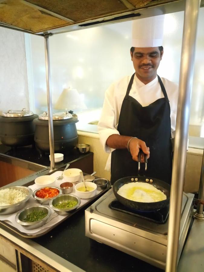 Hampshire Plaza Hotel Hyderabad Eksteriør billede
